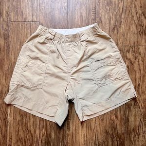 Mens AFTCO Shorts, size 32. Khaki color.